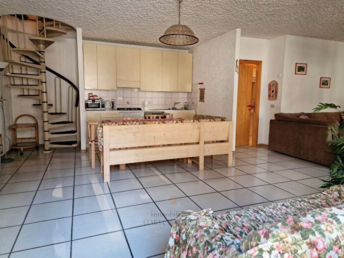 Appartamento trilocale in affitto in Via Squadrani, Centro, Chiesa in Valmalenco