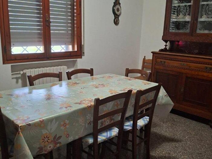 Appartamento con 5 locali in affitto in Via Circondaria Sud, Centro, Castelfranco Emilia