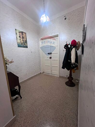 Appartamento con 5 locali in vendita in Via Arno, Siracusa