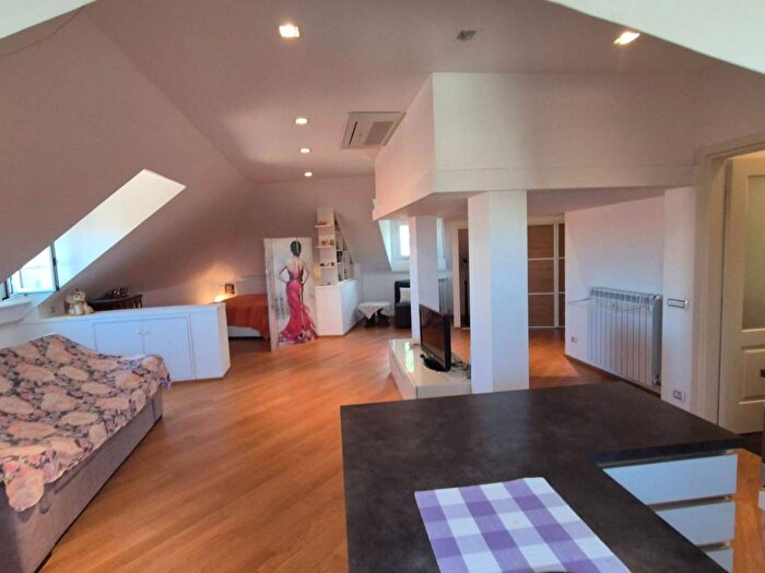 Appartamento bilocale in affitto in Corso Europa, Nervi, Genova