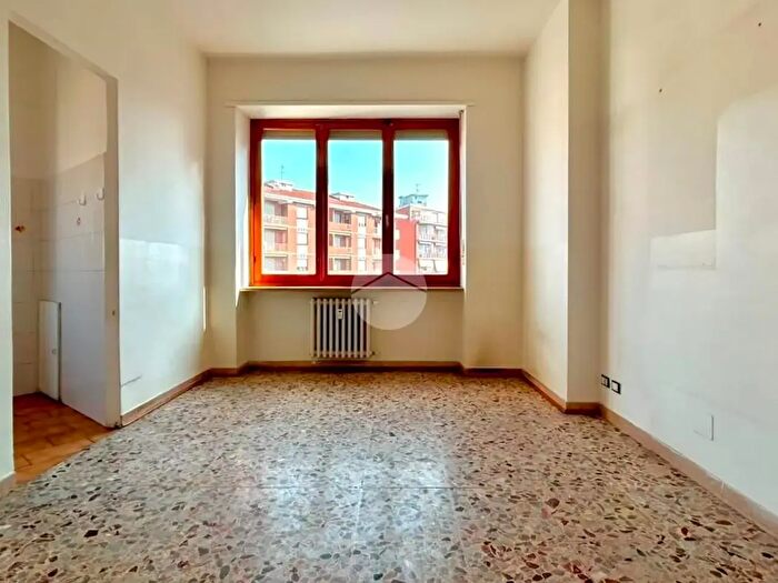 Appartamento trilocale in vendita in Via Bernardino Luini, Torino