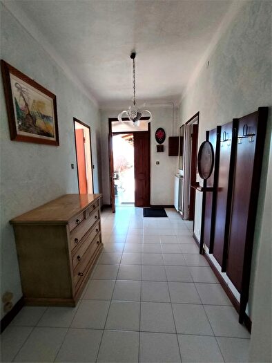 Appartamento trilocale in vendita in Luni