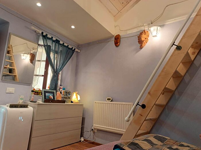 Appartamento con 5 locali in vendita in Villafranca In Lunigiana