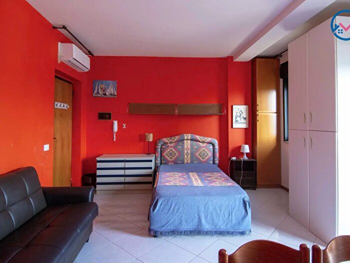 Appartamento monolocale in affitto in Largo Villaura, Palermo