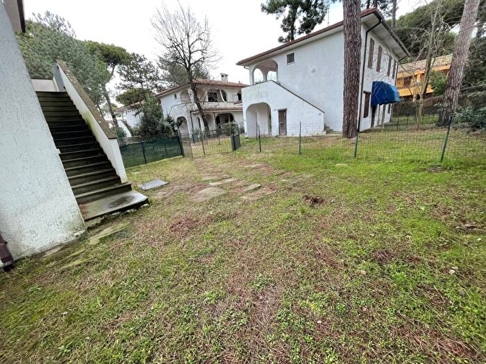 Casa trilocale in affitto in Via dei Frassini, Lido degli Estensi, Comacchio