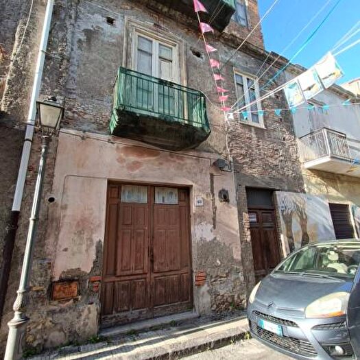 Appartamento quadrilocale in vendita in Via Domenico Scinà, Barcellona Pozzo Di Gotto