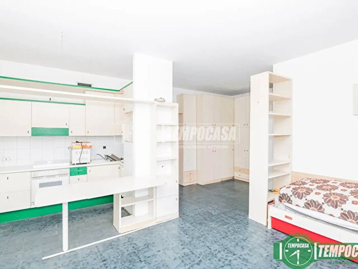 Appartamento monolocale in vendita in Via Abruzzi K, Peschiera Borromeo