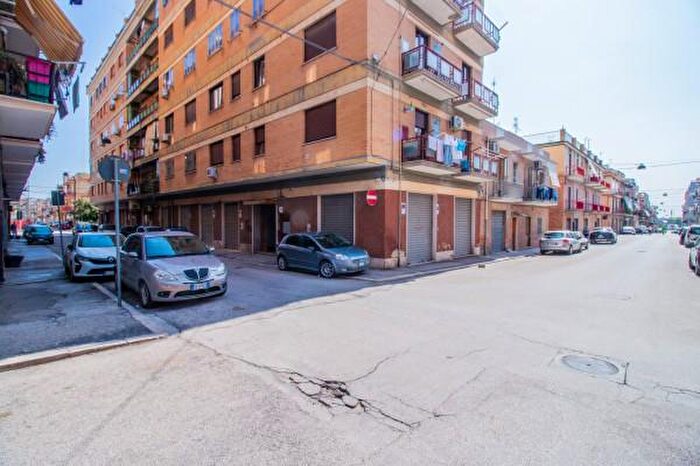 Appartamento trilocale in vendita in Via a Bresciani, Lucera