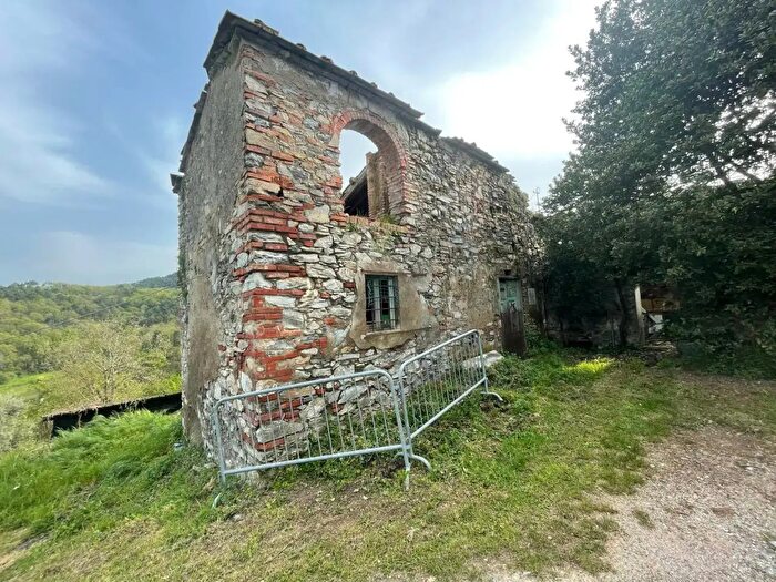 Casa trilocale in vendita in Via Simoncini, Serravalle Pistoiese