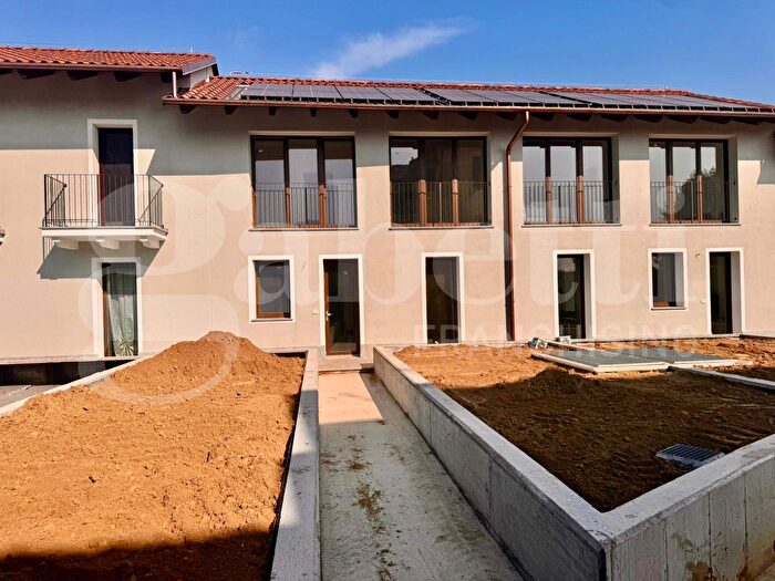 Casa con 5 locali in vendita in Via Gino, Sangano