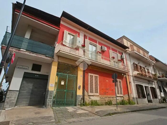 Appartamento bilocale in vendita in Via Regina Margherita, Frattamaggiore