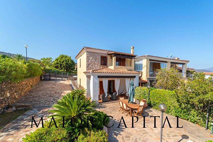 Casa quadrilocale in vendita in Via Nestore Snc, Budoni