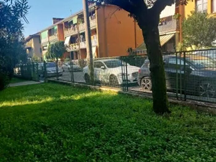 Appartamento bilocale in vendita in Via Brennero, Legnano