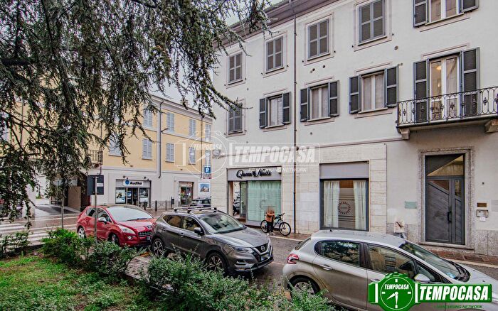 Appartamento trilocale in vendita in Via dal Verme, Voghera