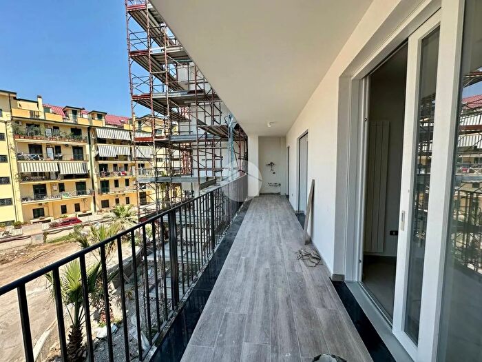 Appartamento quadrilocale in vendita in Viale Paul Harris, San Nicola La Strada