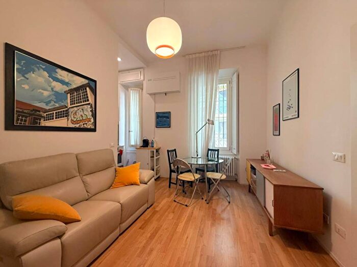 Appartamento bilocale in affitto in viale Monte Nero, Porta Romana Medaglie d'Oro, Milano