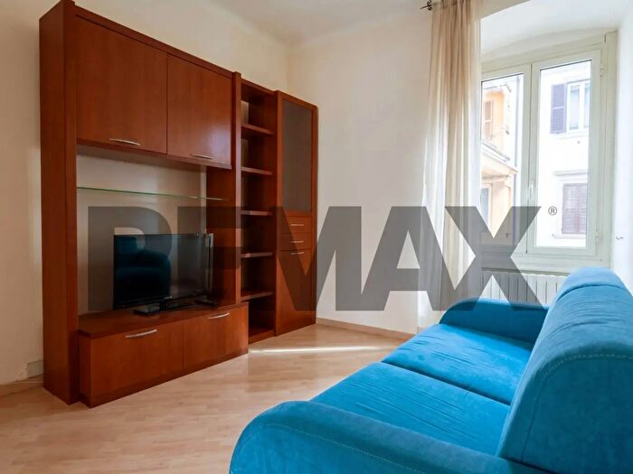 Appartamento trilocale in vendita in Via Carlo Barabino, Genova