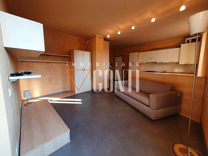 Appartamento monolocale in affitto in Via Garoni, Viale Europa, Varese