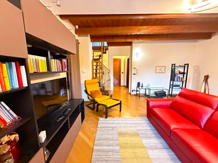 Casa con 5 locali in vendita in Via San Michele, Giaveno