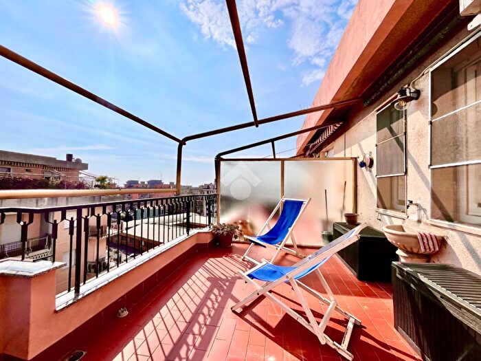 Appartamento bilocale in vendita in Via Costituzione, Albenga