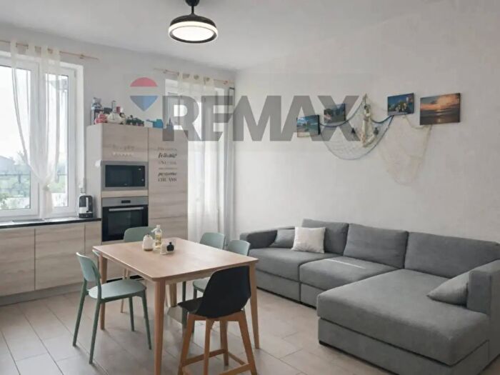 Appartamento trilocale in vendita in Via Alberto da Giussano c, Villa Cortese