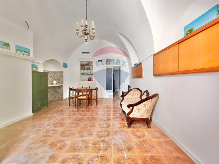 Appartamento bilocale in vendita in Via Alessandro Manzoni, Mattinata