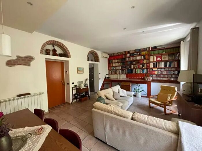 Appartamento bilocale in vendita in Via Ruggero di Lauria, Milano