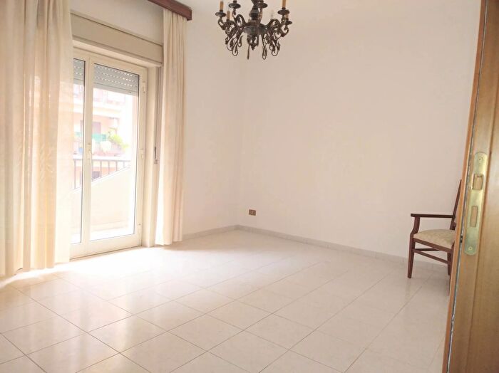 Appartamento con 5 locali in vendita in Messina