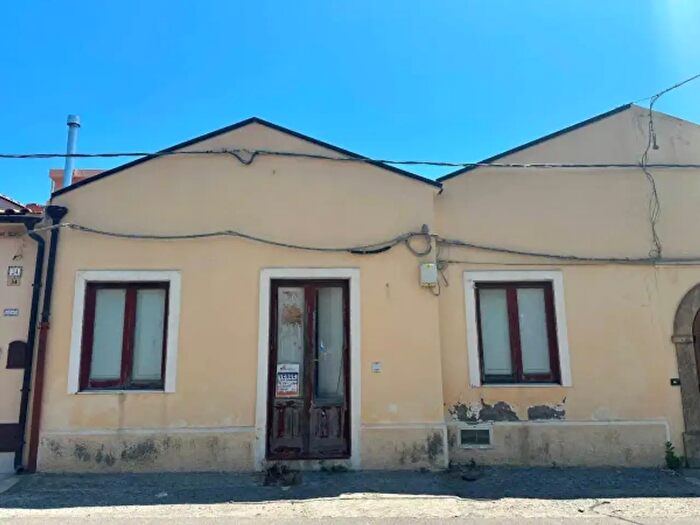 Casa quadrilocale in vendita in Via Trinità, Milazzo