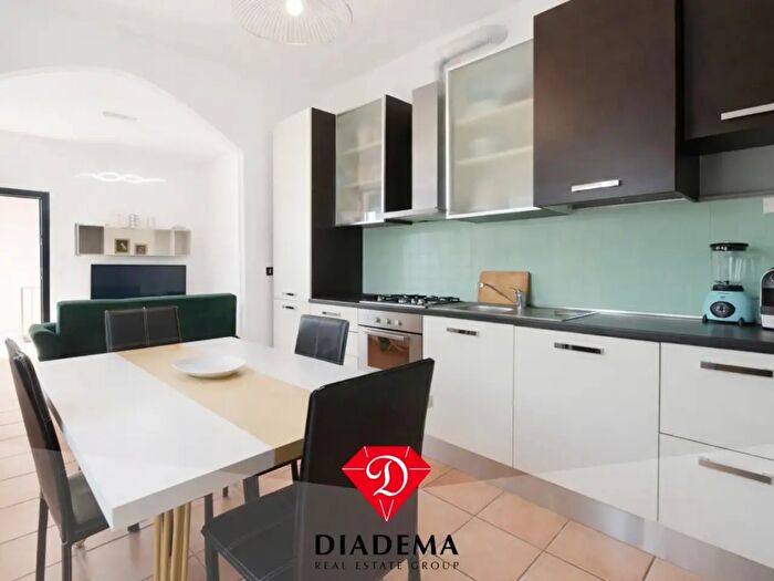 Appartamento trilocale in vendita in Via Leonardo da Vinci, Sumirago