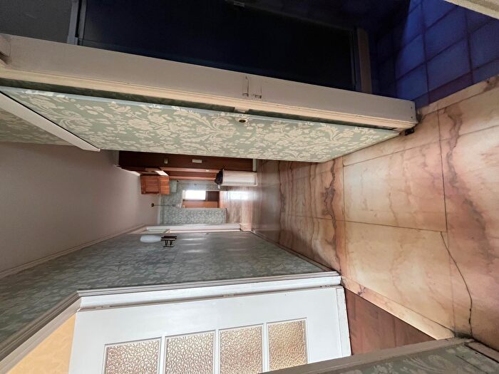 Appartamento con 6 locali in vendita in Via Cristoforo Colombo, Torino