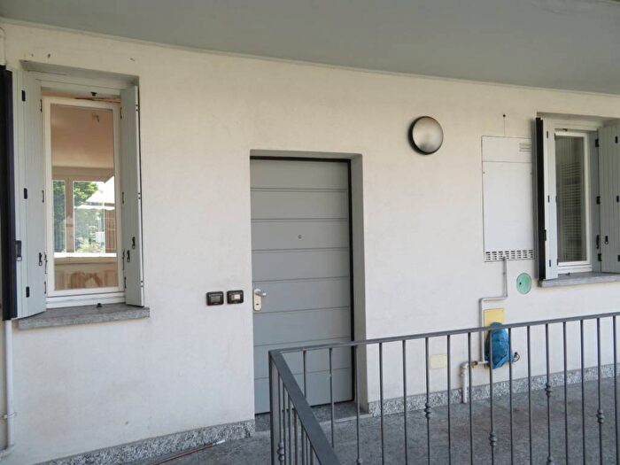 Appartamento trilocale in affitto in Via Carotto, Centro Storico, Lissone