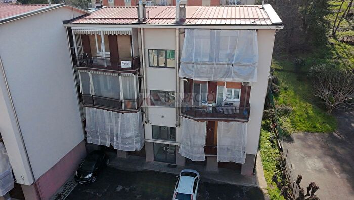 Appartamento quadrilocale in vendita in Via Cocito, Alba