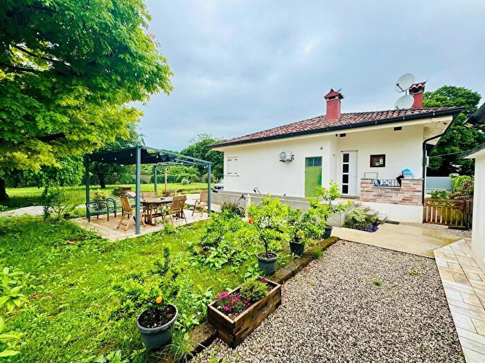 Casa con 7 locali in vendita in Gonars Via Dante, Gonars