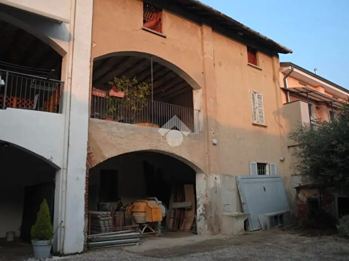 Casa monolocale in vendita in Via Goffredo da Bussero, Rovello Porro