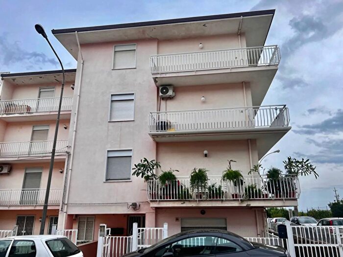 Appartamento quadrilocale in vendita in Fiumefreddo di Sicilia Catania, Fiumefreddo Di Sicilia