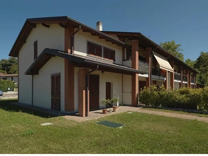 Casa quadrilocale in vendita in Via dei Carpini e, Anzano Del Parco