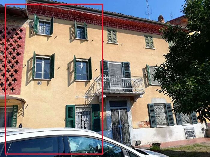 Casa trilocale in vendita in Via Reduci di Russia Cassine, Cassine