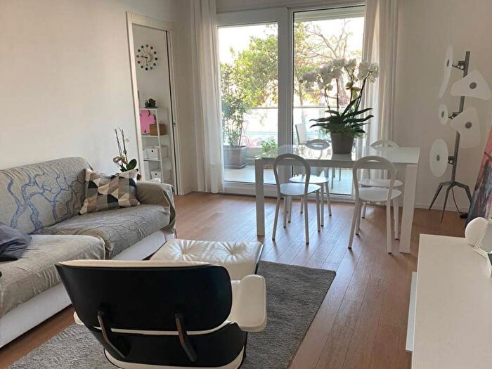 Appartamento trilocale in affitto in Porto, Pesaro