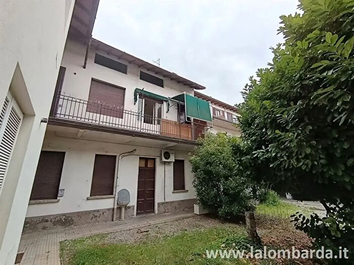 Appartamento trilocale in vendita in Via Fabio Filzi, Lissone
