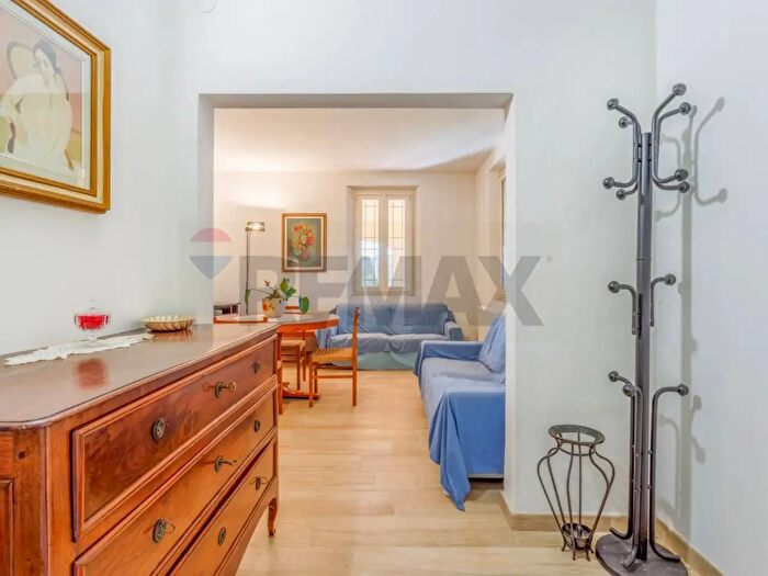 Appartamento trilocale in vendita in Via Ghiarda, Reggio Emilia