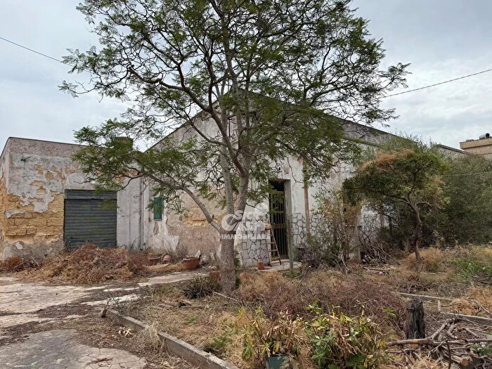 Casa quadrilocale in vendita in Marsala