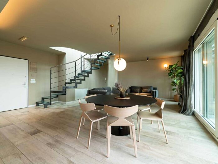 Appartamento quadrilocale in affitto in Corso Ventidue Marzo, Porta Vittoria, Milano
