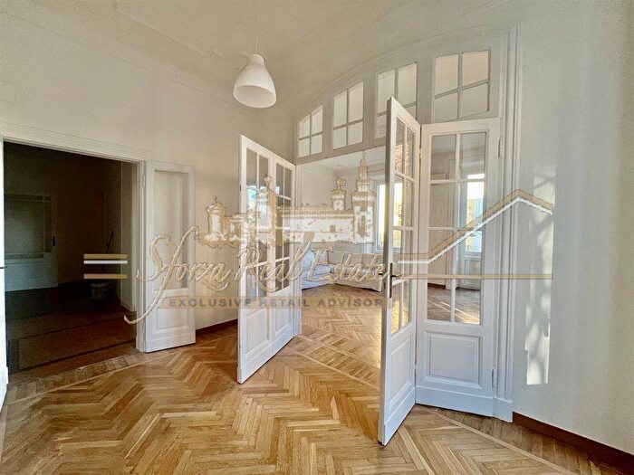 Appartamento quadrilocale in affitto in Via Spartaco, Cadore, Milano