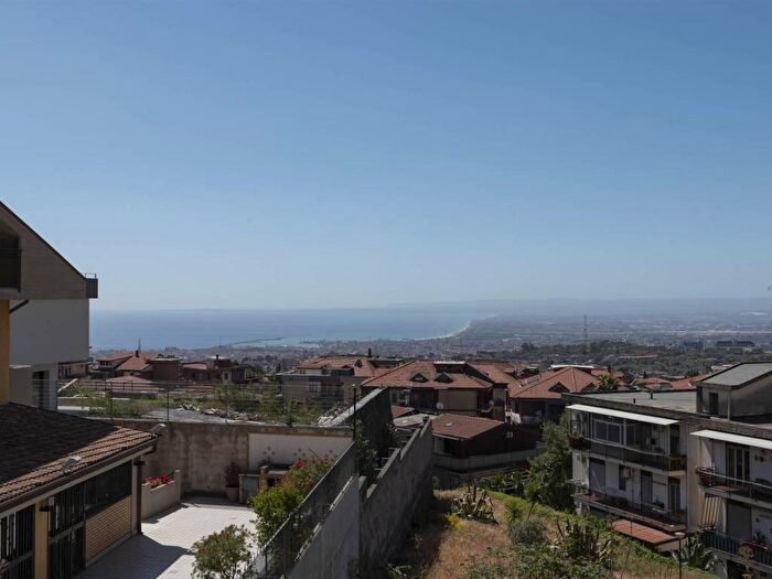 Appartamento con 5 locali in affitto in Via dell'Autonomia, Centro, Gravina di Catania