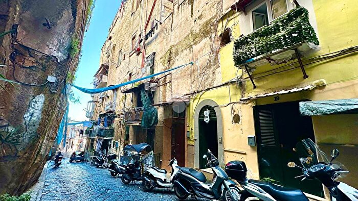 Appartamento monolocale in vendita in Salita Capodimonte, Napoli