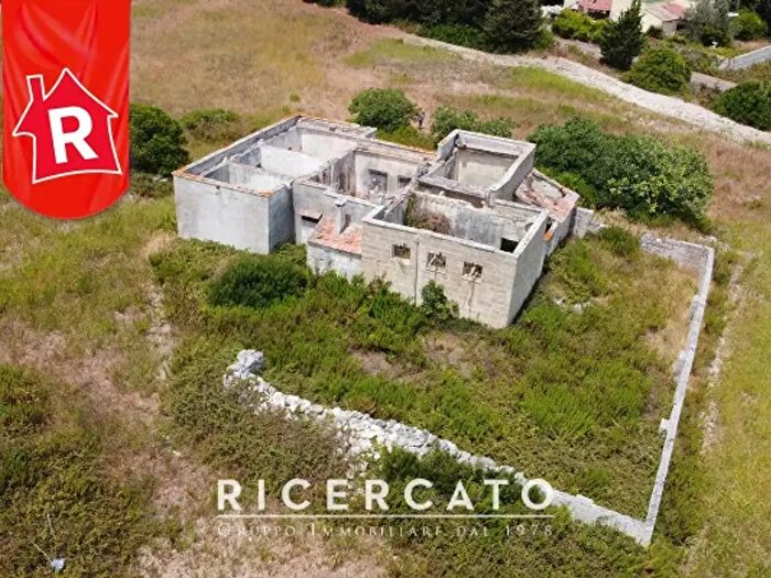 Casa con 6 locali in vendita in Strada Provinciale Lecce San Cataldo, Lecce