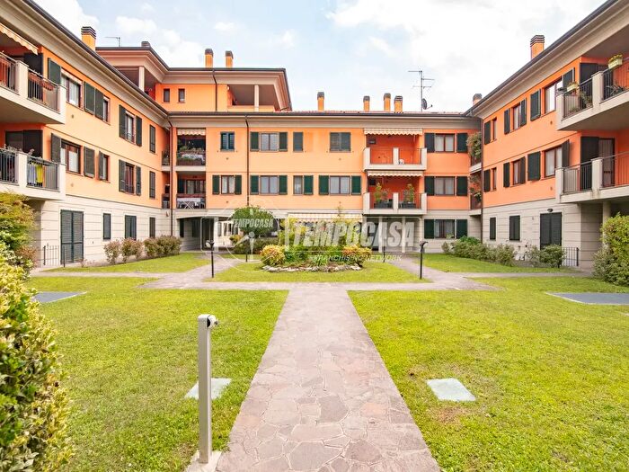 Appartamento trilocale in vendita in Via Cardinal Ferrari, Cassano DAdda