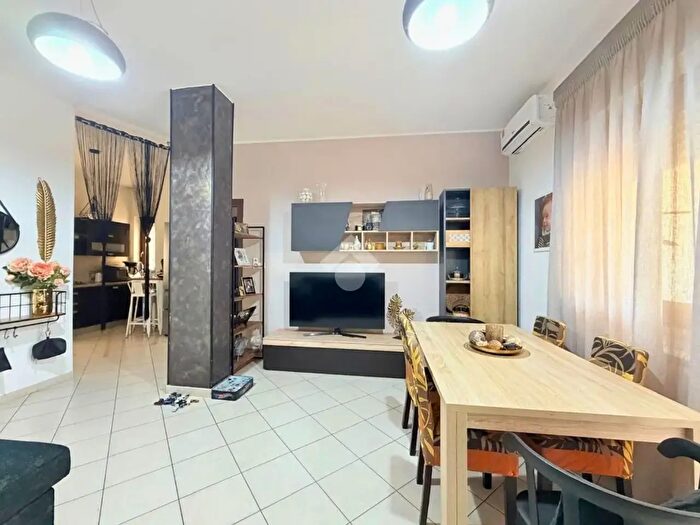 Appartamento trilocale in vendita in Via a dellAbate, Lecce