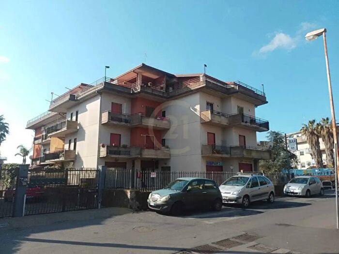 Appartamento trilocale in vendita in Gravina Di Catania
